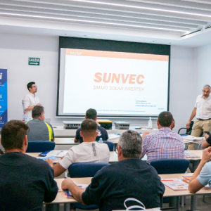 Jornada Técnico-Comercial sobre Inversores y Bombeo Solar en Erfri con Sunvec