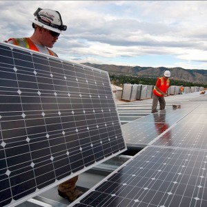 El Gobierno impulsa las energías renovables con un nuevo decreto ley