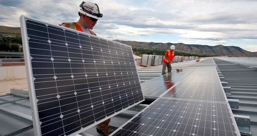 El Gobierno impulsa las energías renovables con un nuevo decreto ley