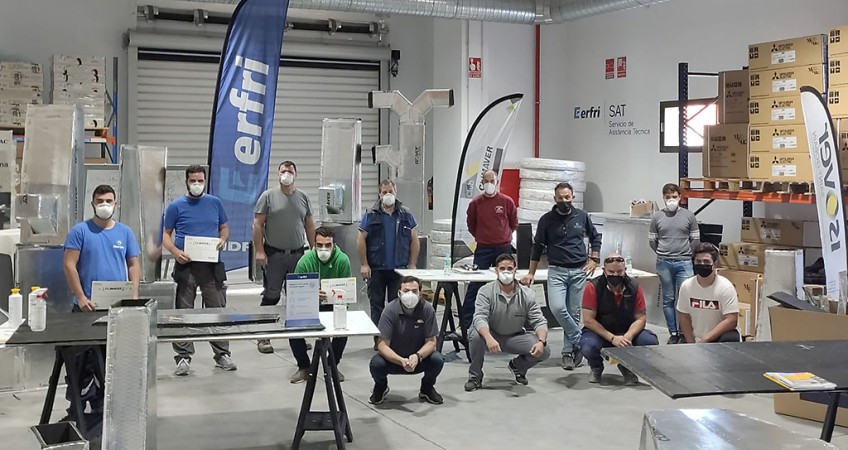 Isover y Erfri imparten un curso con todas las medidas de seguridad