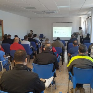 Erfri Almería acoge el curso de fotovoltaica sobre inversores