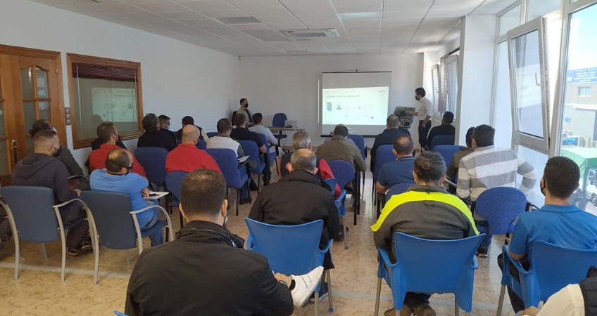 Erfri Almería acoge el curso de fotovoltaica sobre inversores