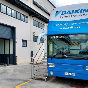 Daikin presenta sus novedades de producto en autobús